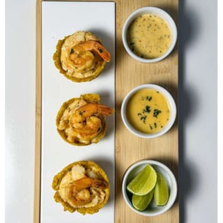 Canastitas de Verde Con Camarones al Ajillo